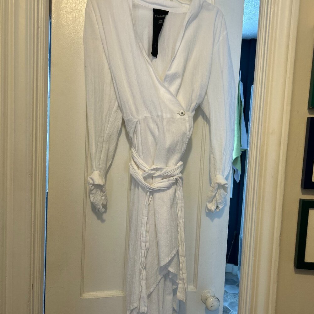 Long cotton shirt with sash